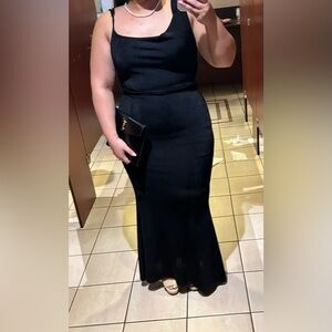 Black formal stretch maxi dress.